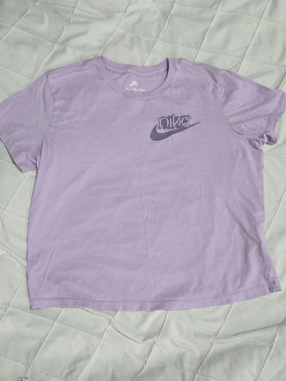 Nike Lavender Short Sleeve Tee SZ MEDIUM